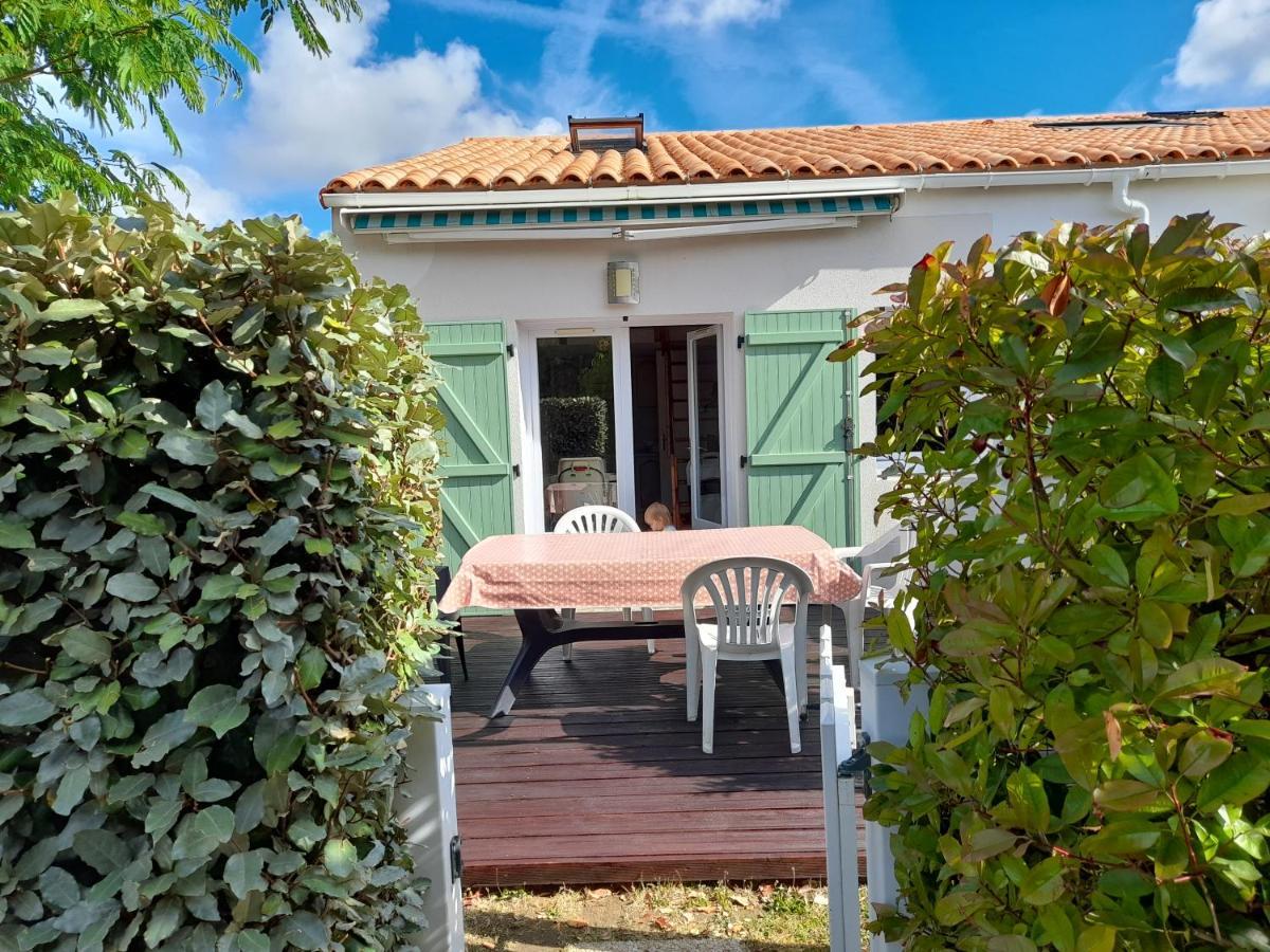 Maisonnette A Deux Pas De La Plage Dans Residence Calme La Tranche-sur-Mer Kültér fotó