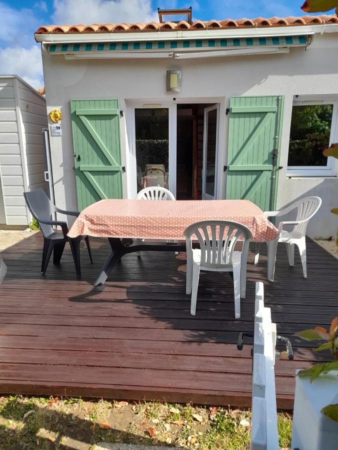 Maisonnette A Deux Pas De La Plage Dans Residence Calme La Tranche-sur-Mer Kültér fotó